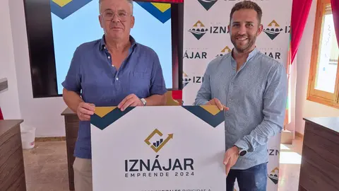 Lope Ruiz y David Padilla presentan la convocatoria 2024 del programa 'Izn&aacute;jar Emprende' (FOTO: cedida)