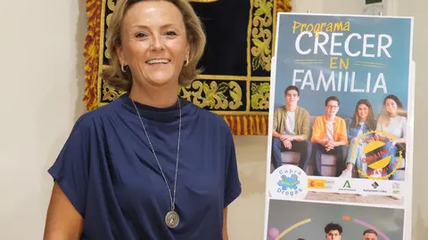 Rosi Lama presenta el programa &lsquo;Crecer en Familia&rsquo;, en Cabra (FOTO: cedida)