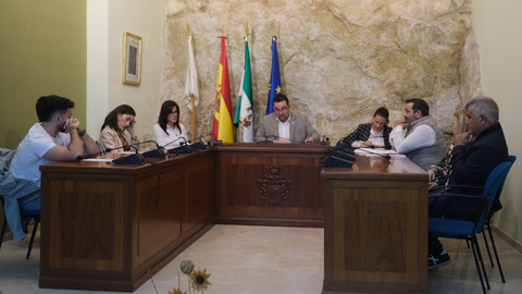 Sesi&oacute;n plenaria en el Ayuntamiento de Monturque (FOTO: cedida)