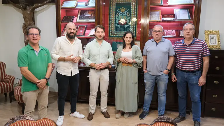 Visita de Carmen Granados, delegada de Fomento, al Ayuntamiento de Cabra (FOTO: cedida)