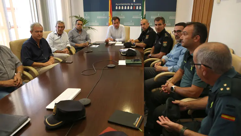 Reuni&oacute;n del plan especial de seguridad para la campa&ntilde;a de la aceituna en Lucena (FOTO: cedida)